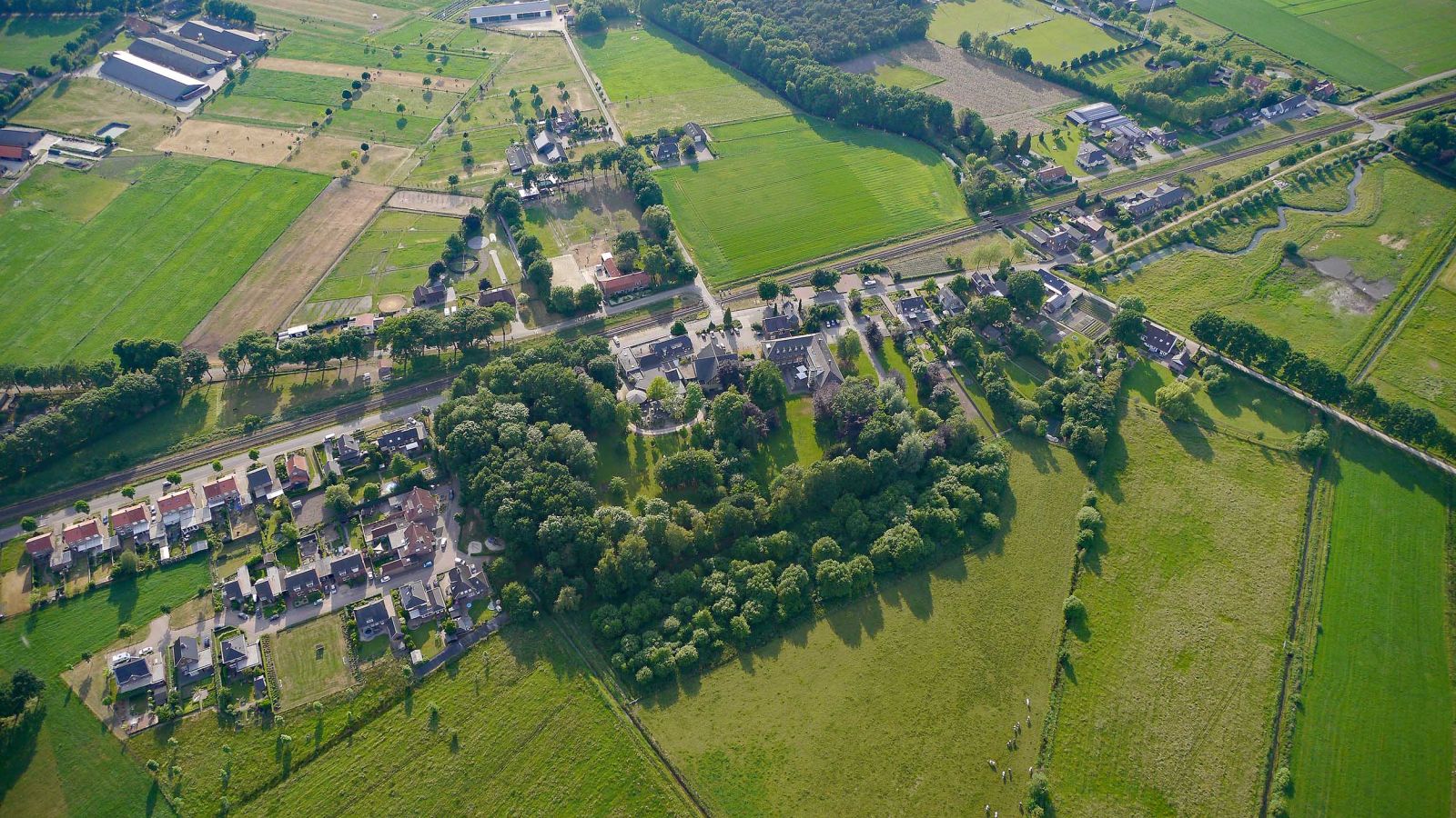 Luchtfoto van het dorp Smakt