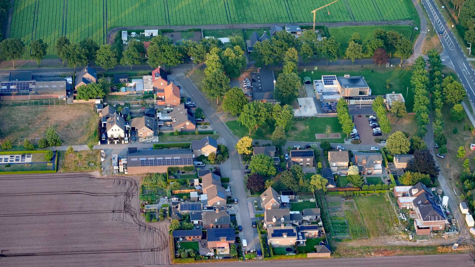 Luchtfoto van het dorp Vredepeel